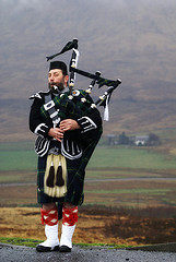 Scottish Piper by SteveWagner via Flickr/Creative Commons